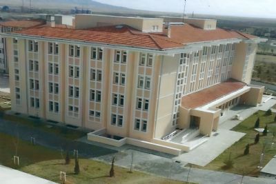 Ankara İli  Şereflikoçhisar İlçesi İstiklal Mah. 1`er Adet 16 Derslikli Anadolu Öğretmen Lisesi, 200 Öğrencilik Pansiyon Ve Spor Salonu İnşaatları İle Altyapı Ve Çevre Düzenlemesi İşi